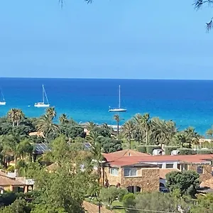 https://cala-sinzias-150-mt-dalla-splendida-spiaggia.in-sardinia.net